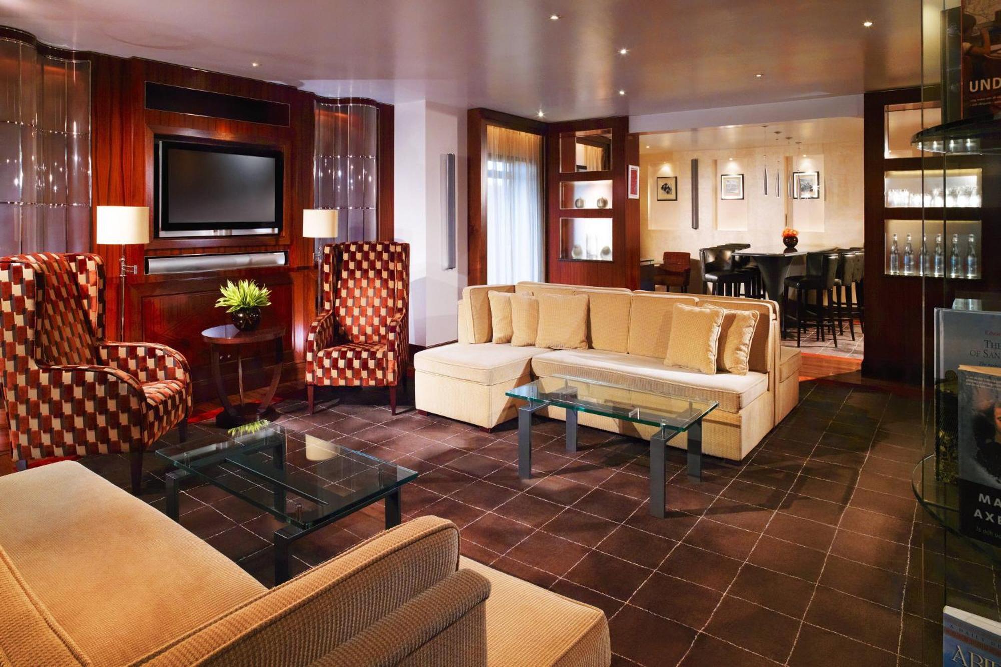 Sheraton Skyline Hotel London Heathrow Χίλινγκτον Εξωτερικό φωτογραφία